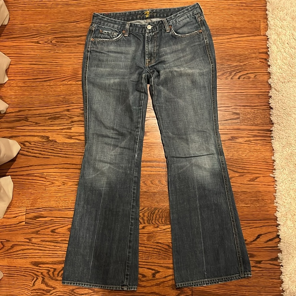 Authentic vintage 7 for all mankind bootcut jeans. In great condition. Size 31